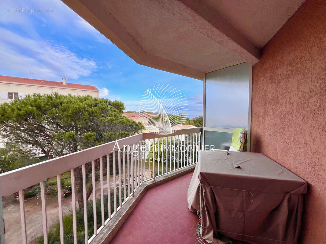 Appartement à FREJUS