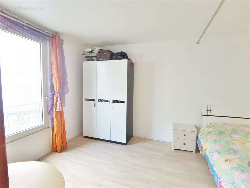 Appartement à PARIS-20E