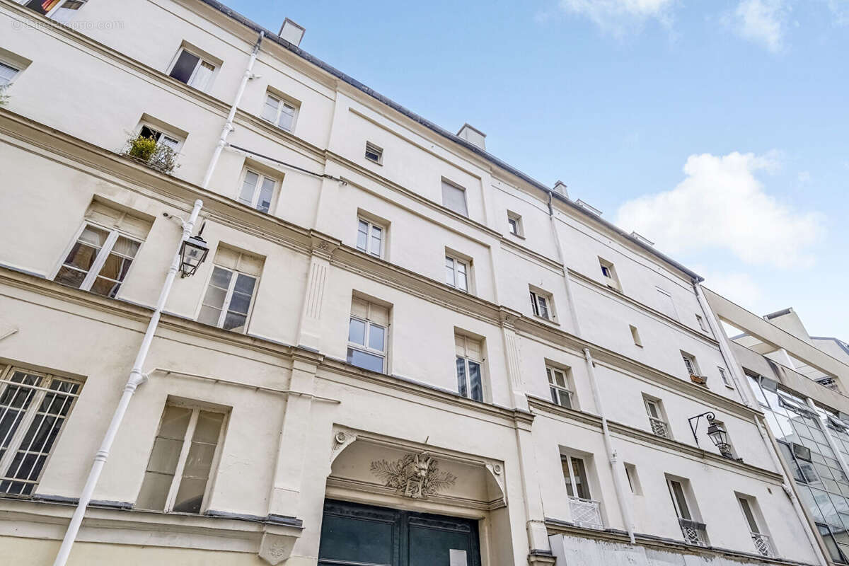 Appartement Paris 1 pièce(s) 23.60 m2 + Chambre de service - photo 12