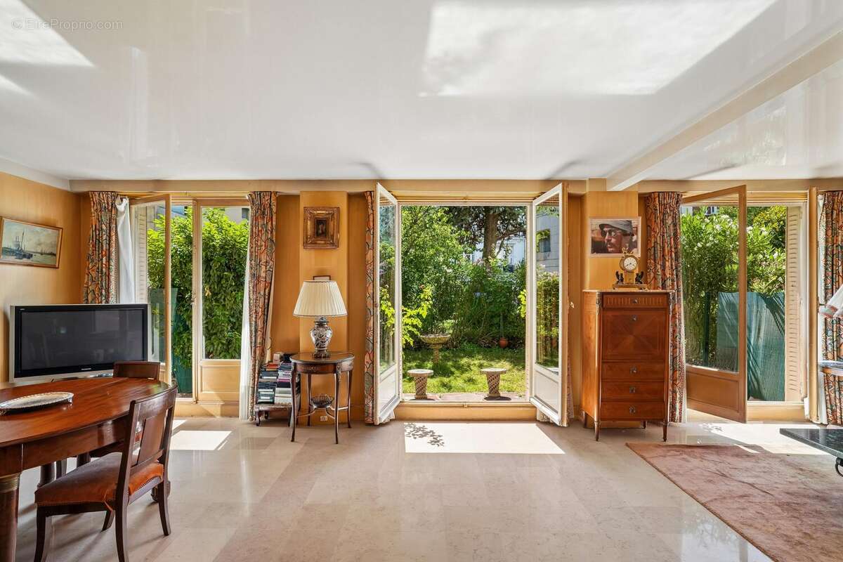 Appartement 113 m² à Neuilly-Sur-Seine  - photo 3