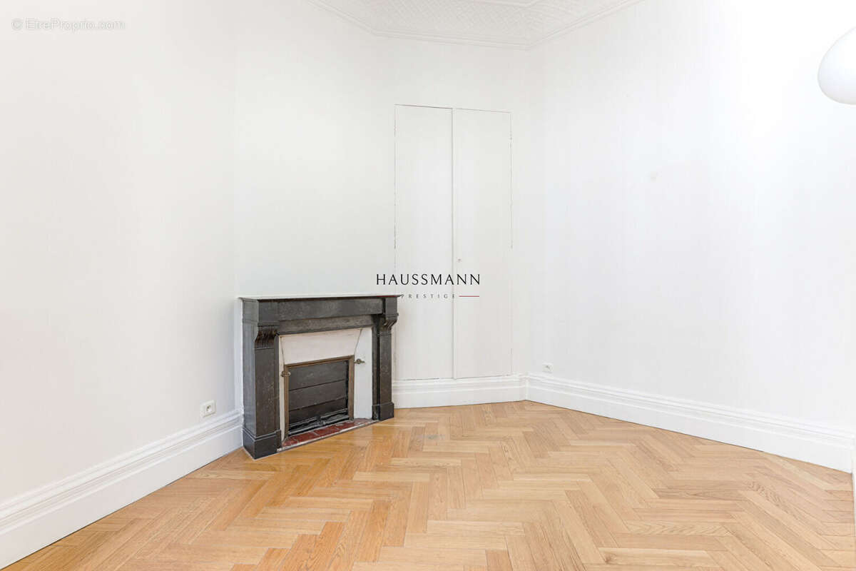 Appartement à PARIS-9E