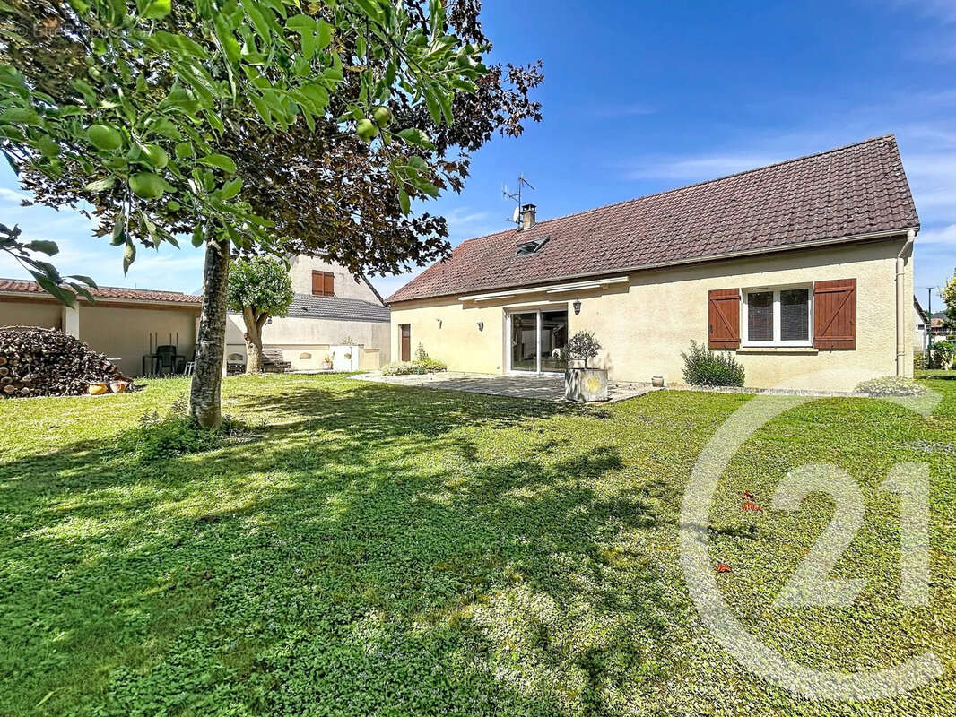 Maison 141 m² à Chalons-En-Champagne  - photo 3