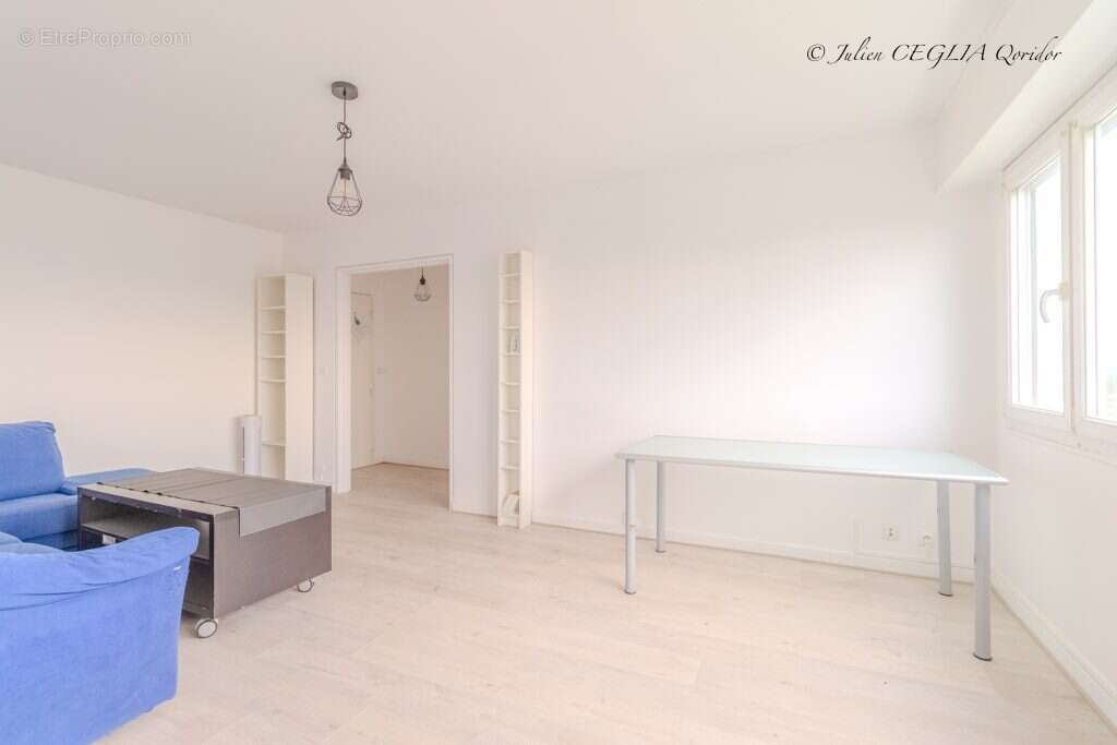 Appartement à THIAIS