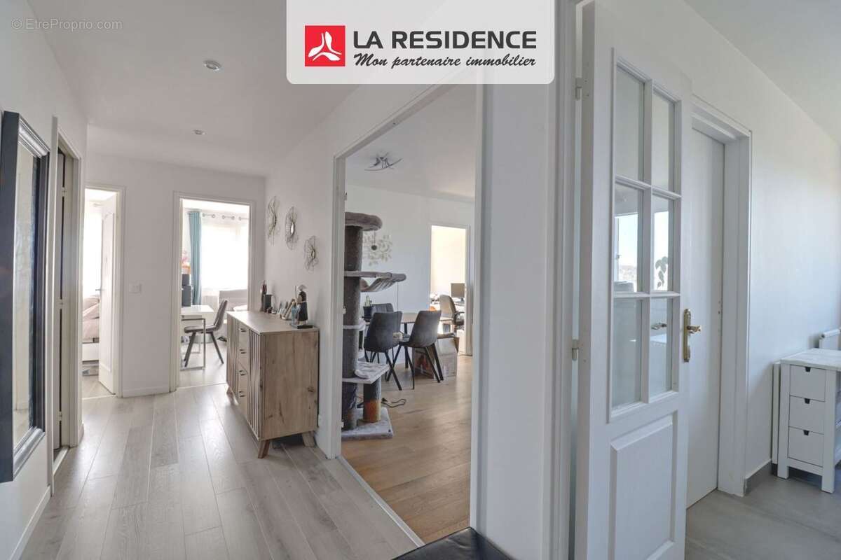 Appartement à VERNEUIL-SUR-SEINE