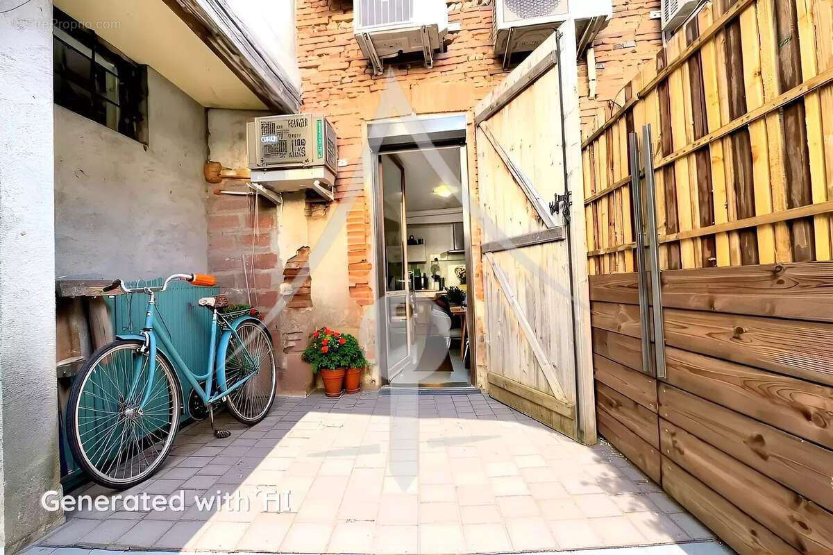 Maison à LAVERNOSE-LACASSE