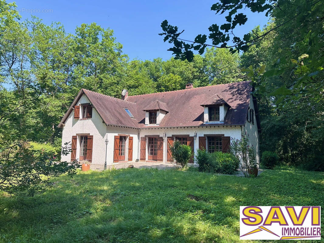 Maison à FERRIERES-EN-GATINAIS