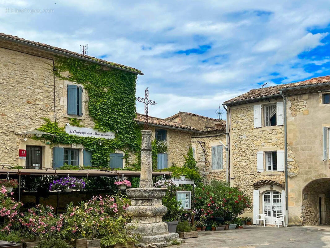 Maison à UZES