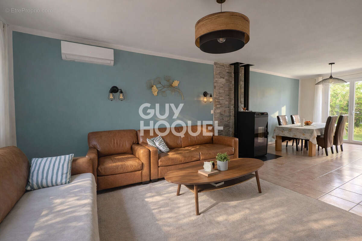 Maison à AUBERGENVILLE