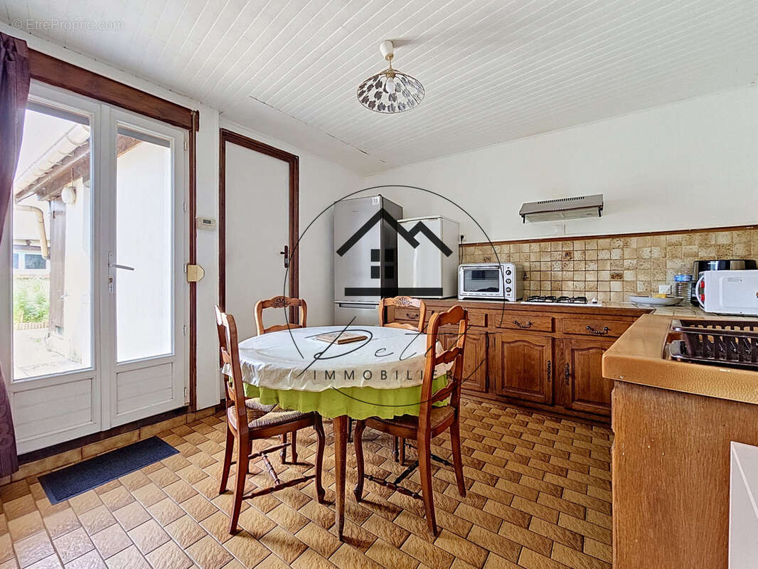 Maison à ETOUY