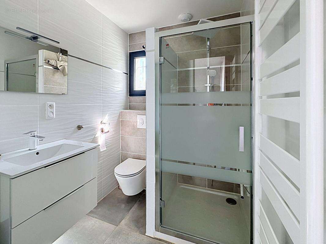 Le luc en provence - superbe villa contemporaine t4 de plain-pied avec piscine - photo 5