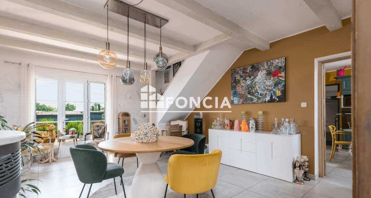 Coup de cœur ! Maison familiale 7 pièces de 201 m² avec piscine et grand garage à Forcalquier - photo 8