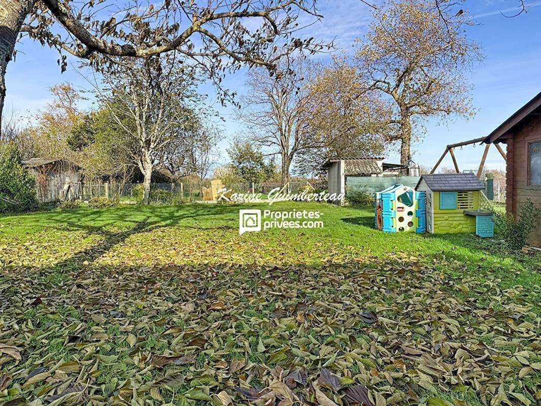 Maison à LALANDE-DE-POMEROL