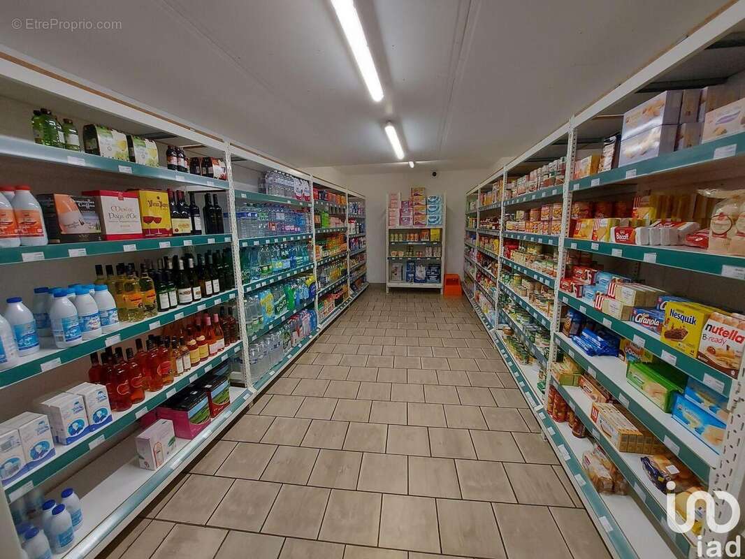 Photo 5 - Commerce à PONT-DE-POITTE