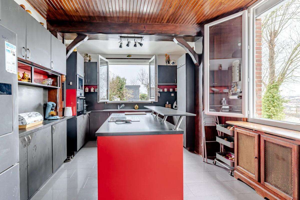 Maison à LE THILLAY