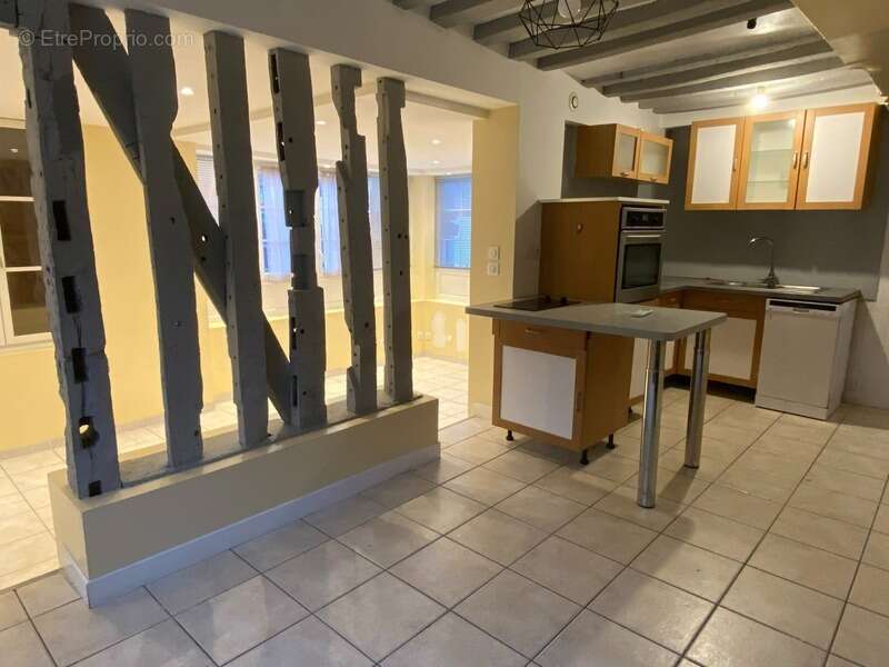 Maison à CREVECOEUR-EN-AUGE