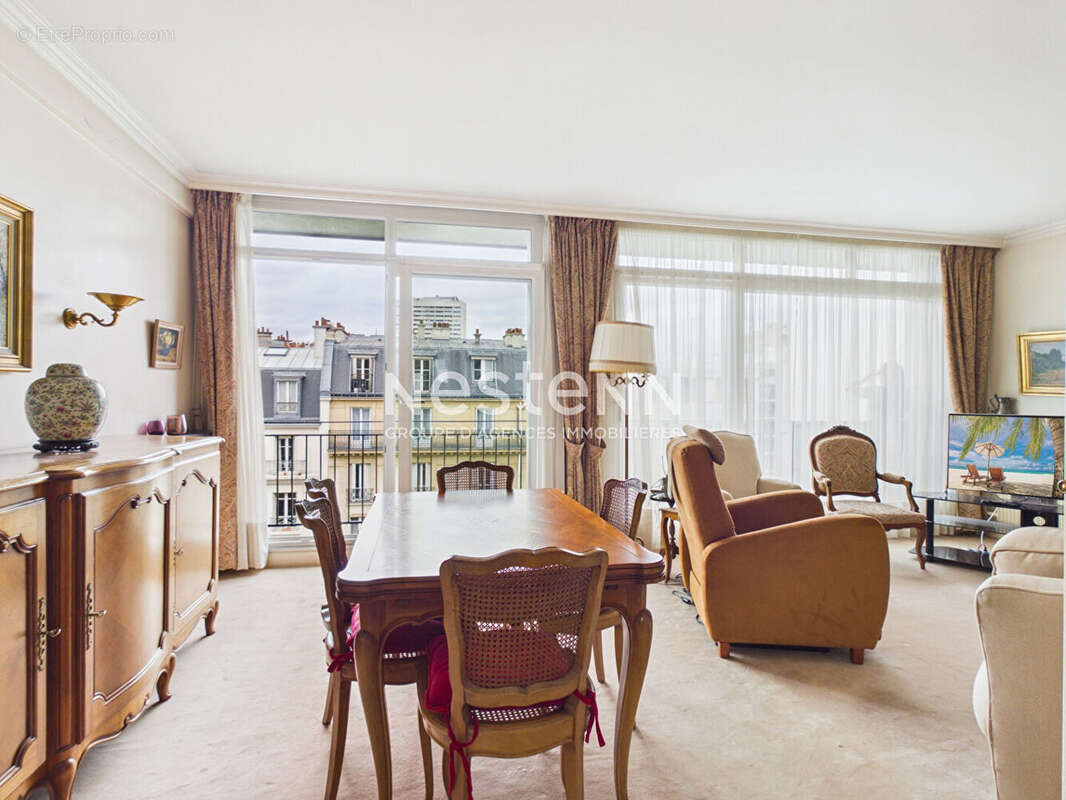 Appartement à PARIS-19E