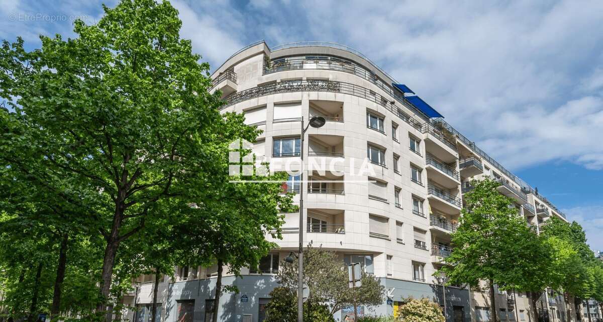 Appartement à PARIS-19E