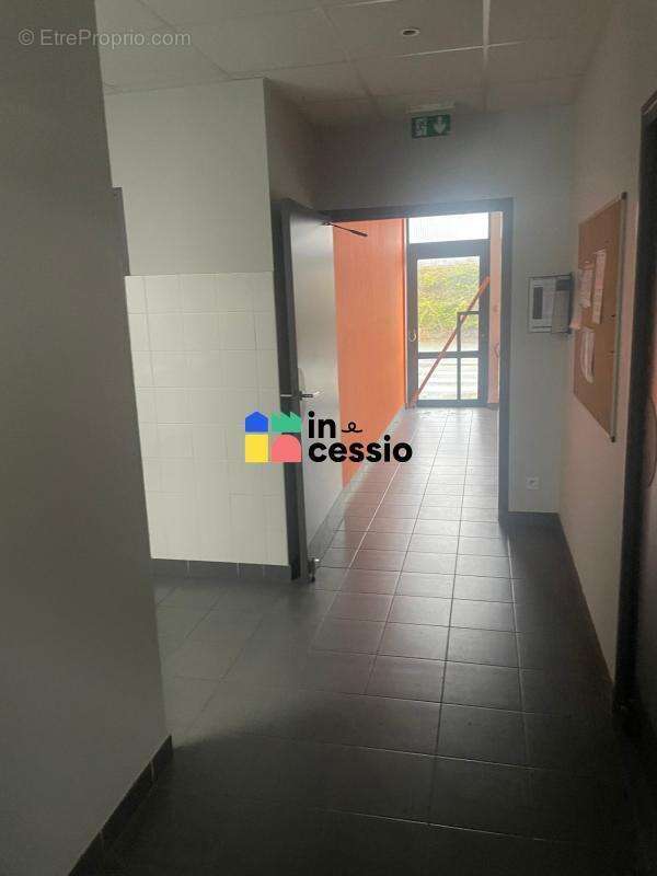 À vendre – superbe bâtiment d'activité – 30 minutes du - photo 4