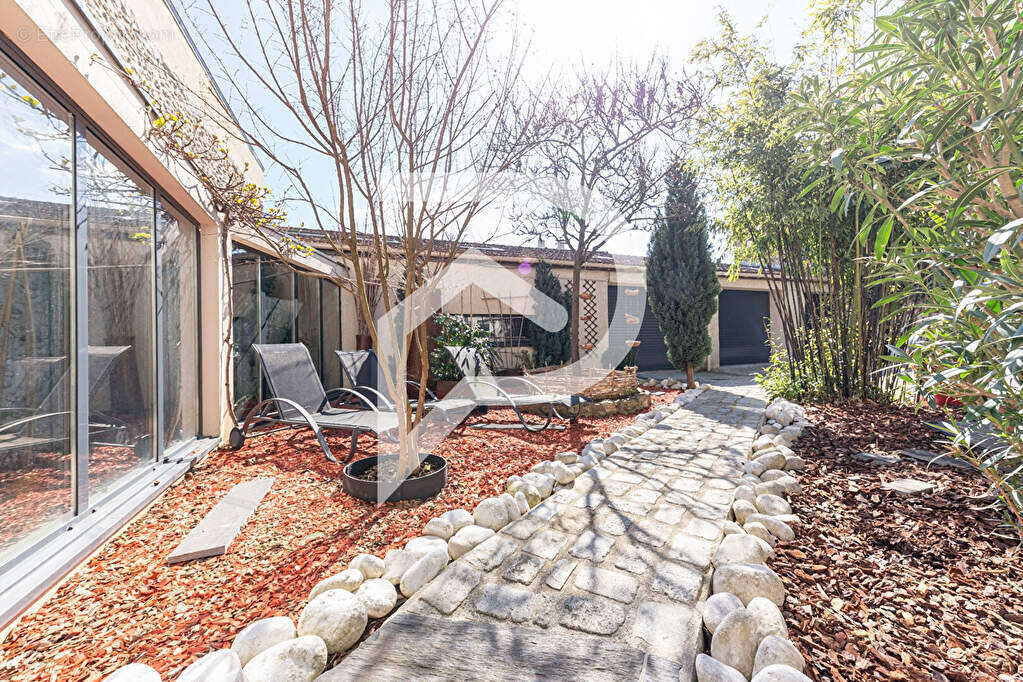 Maison à OZOIR-LA-FERRIERE