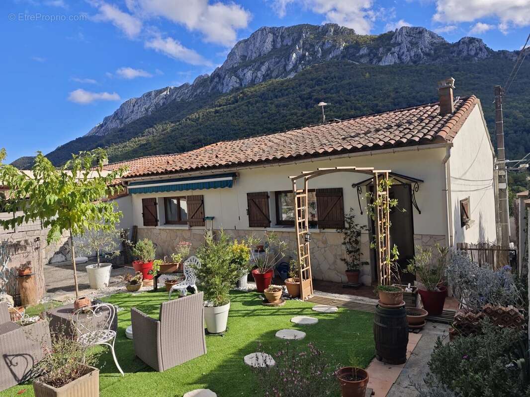 Maison à PUILAURENS