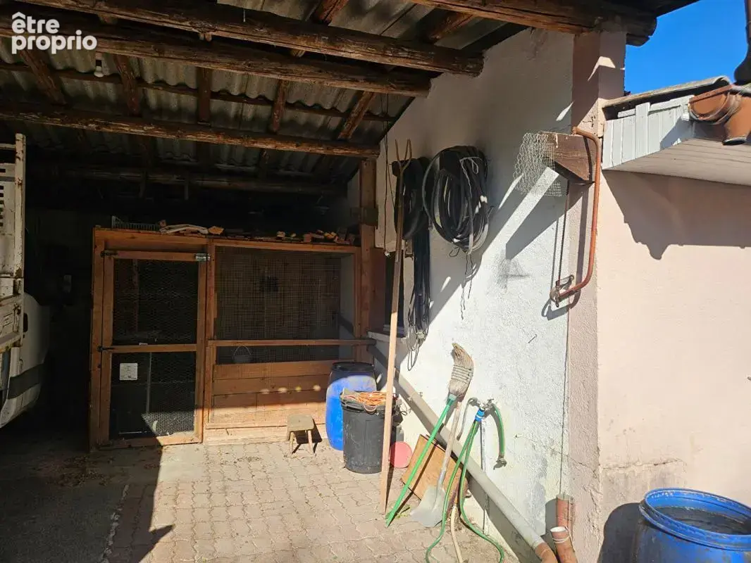 Maison mitoyenne 250 m² , jardin , 2 garages + carport, , 7 chambres, centre-ville Corcieux - photo 16