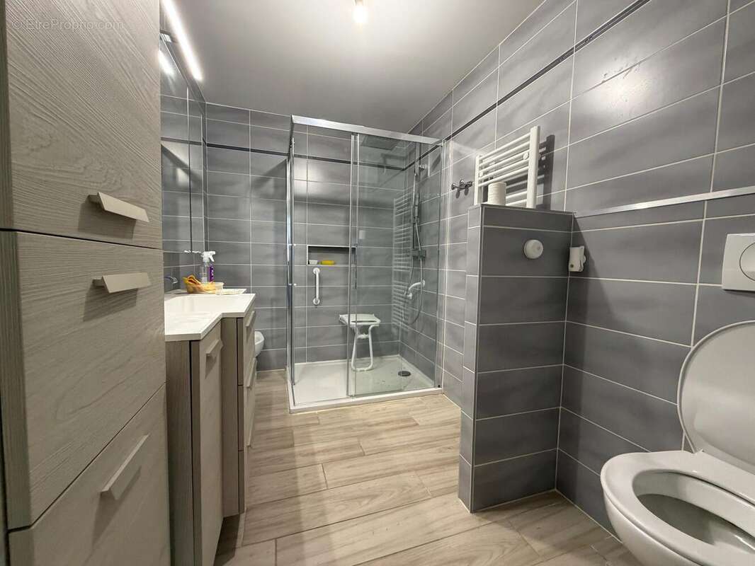 Photo 9 - Appartement à SEPTEMES-LES-VALLONS