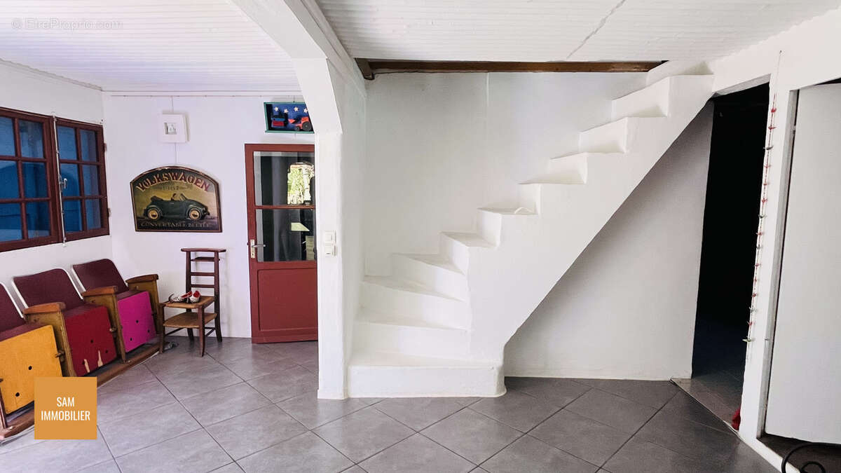 Maison F6/7 151m2 - Ilet à Cordes - Cilaos - photo 3