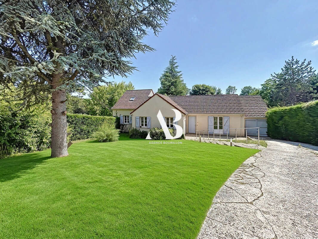 Maison à DONNEMARIE-DONTILLY