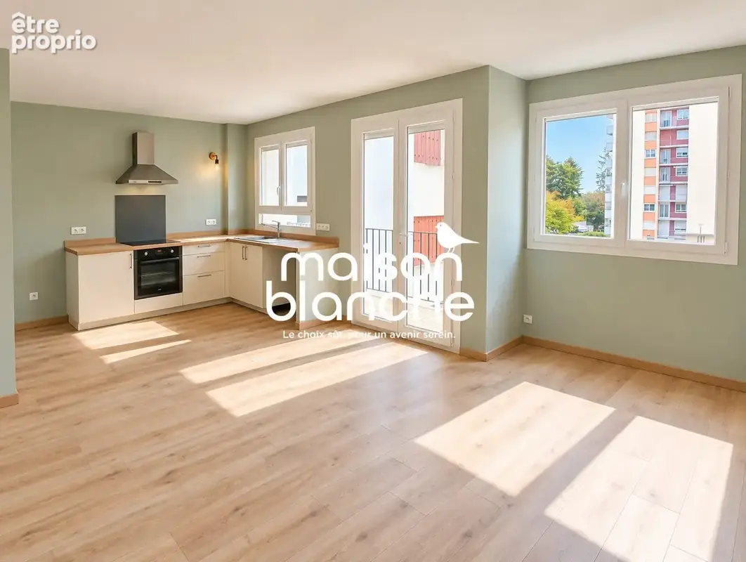 Appartement 3 pièces 65 m² à vendre à Parthenay (79200) - photo 2