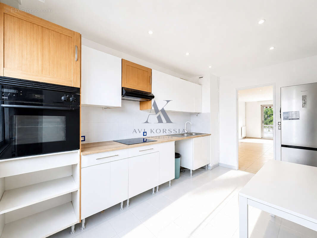 Villeurbanne Gratte-Ciel   Appartement T4 82 m2 avec balcon - photo 6
