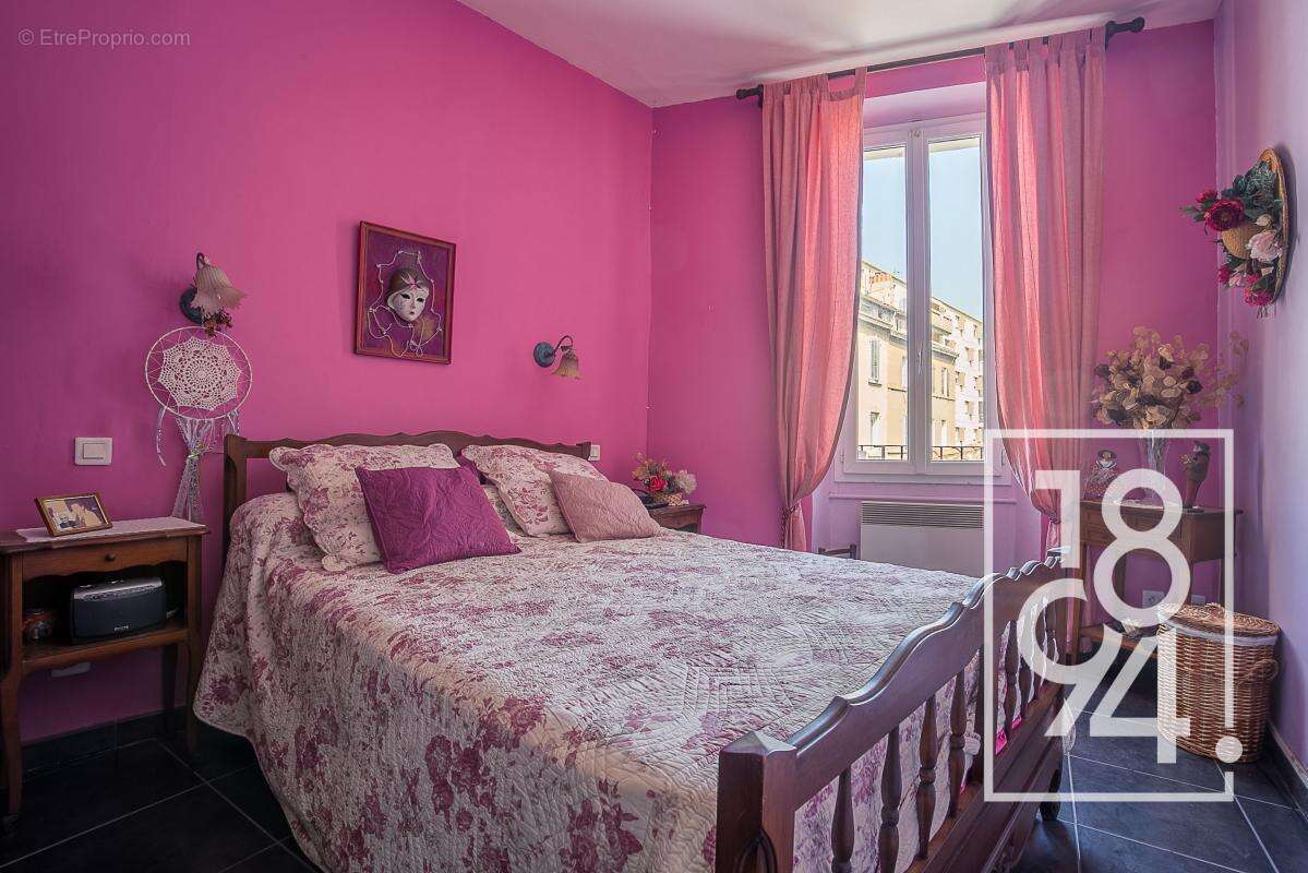 Appartement à MARSEILLE-3E