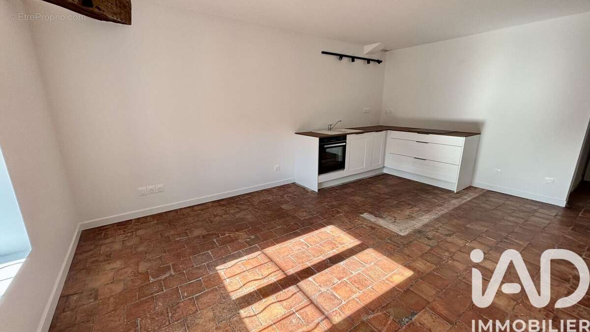 Appartement 41 m² à Aubenas  - photo 3