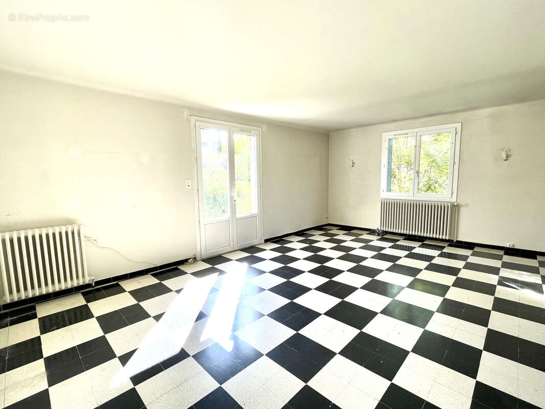 Maison à VAISON-LA-ROMAINE