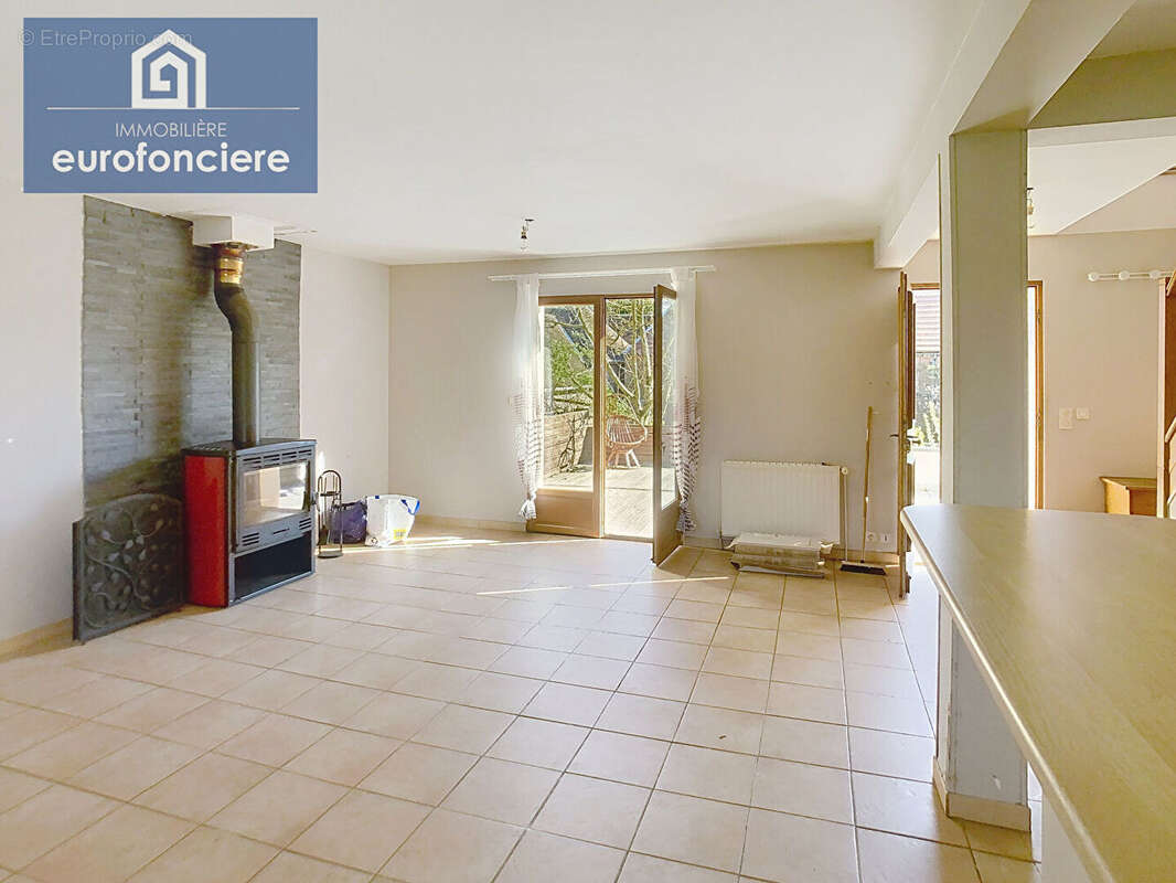 Maison à MARAYE-EN-OTHE