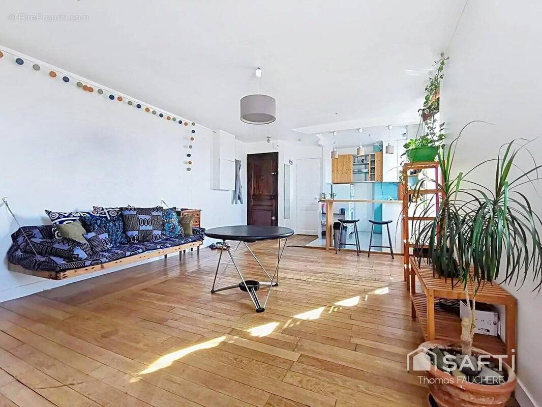 Photo 1 - Appartement à NEUILLY-PLAISANCE