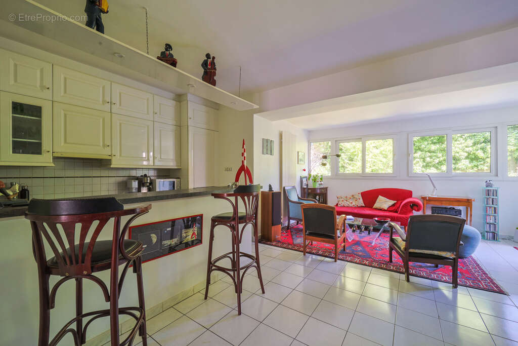 Appartement à MONTROUGE