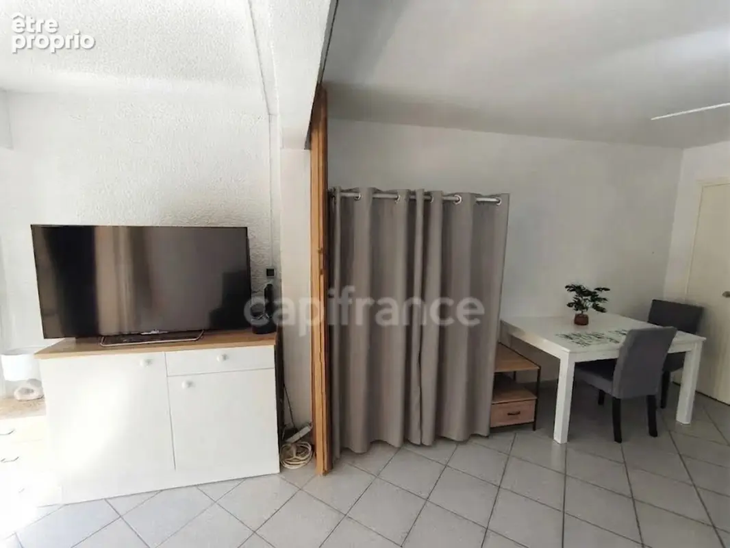  **Grau d’Agde – À seulement 500 m de la plage, découvrez ce grand studio lumineux avec terrasse plein Sud de 20 m² et parking p - photo 3