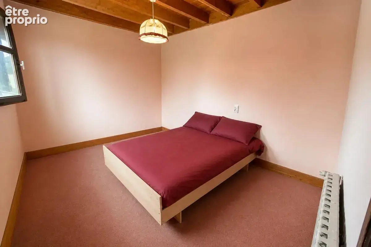 Maison de 130,94 m² à rénover avec dépendances et jardin - photo 5