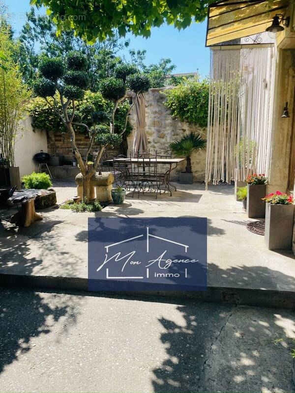 Maison à PUJAUT