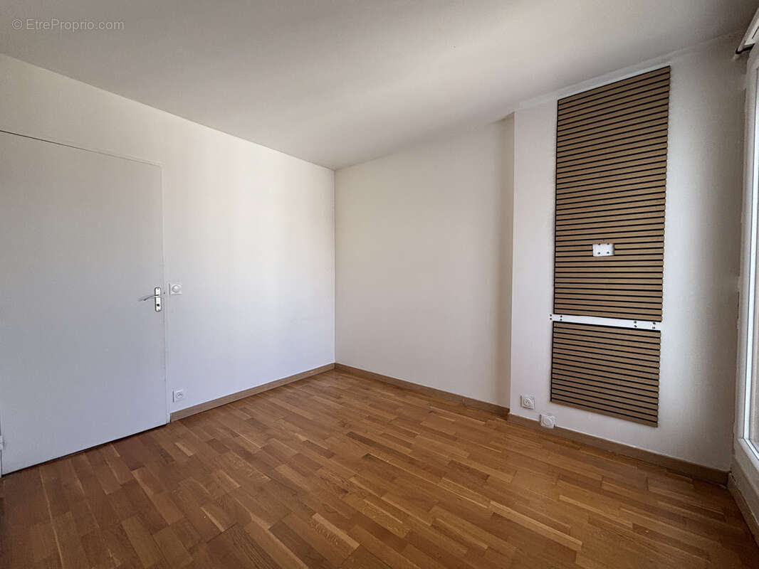 Appartement à SARTROUVILLE