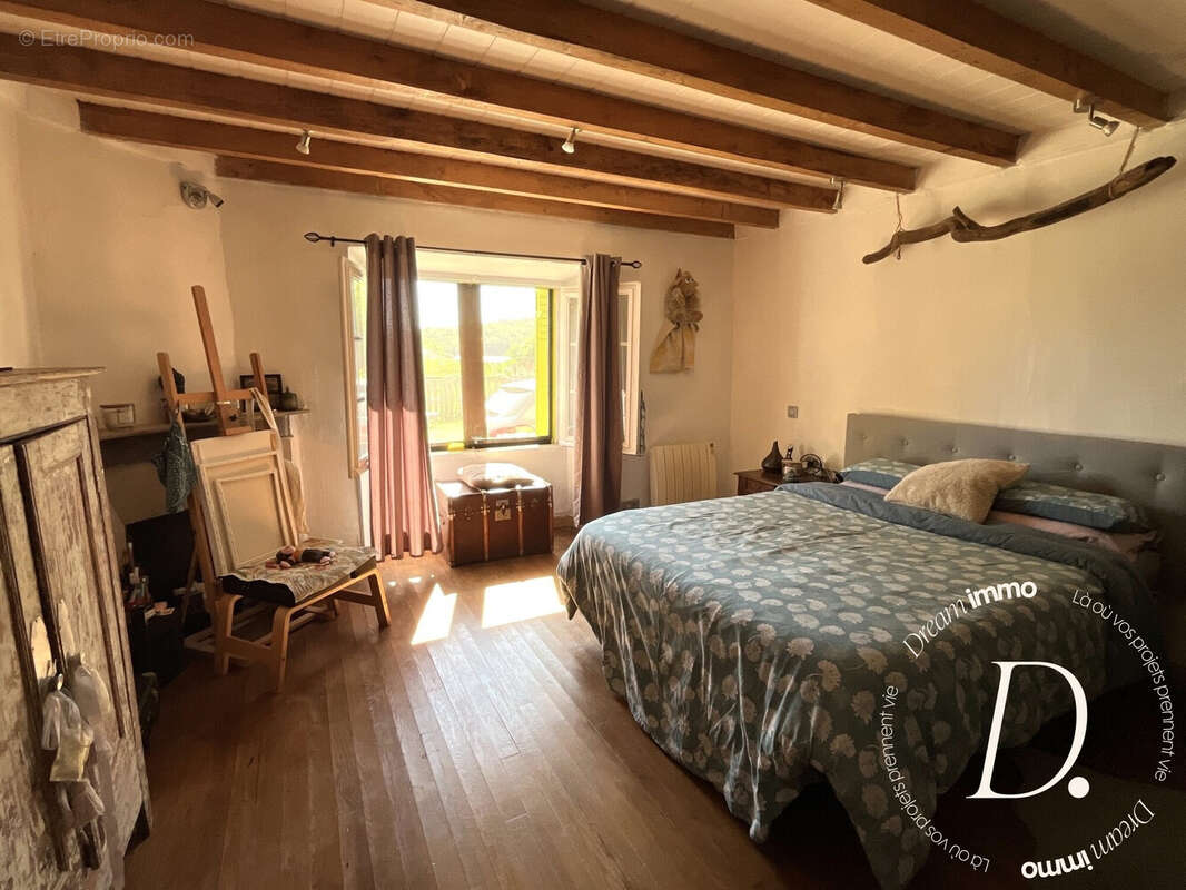 Maison à SEISSAN