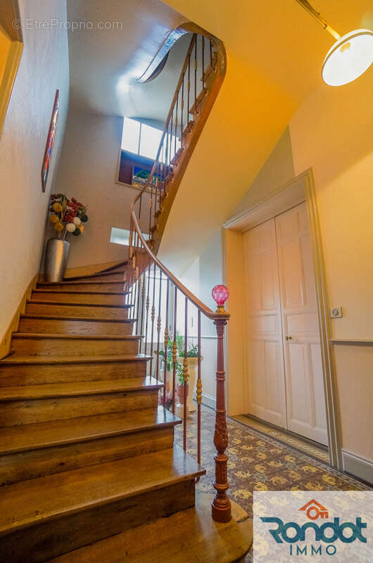 Maison à MONTCEAU-LES-MINES