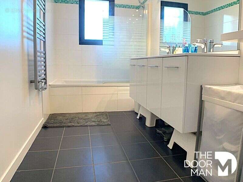 Maison à BEAUMONT-SUR-LEZE