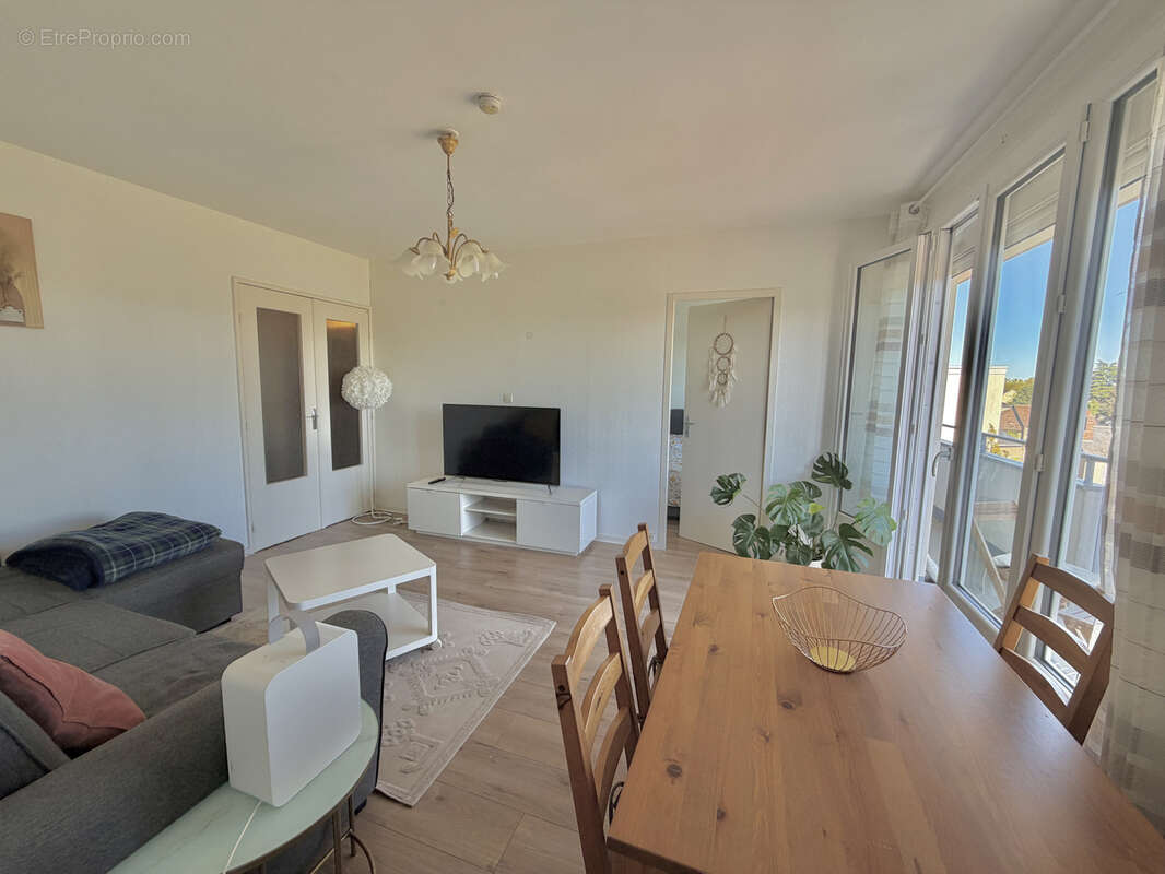 Appartement à OLIVET