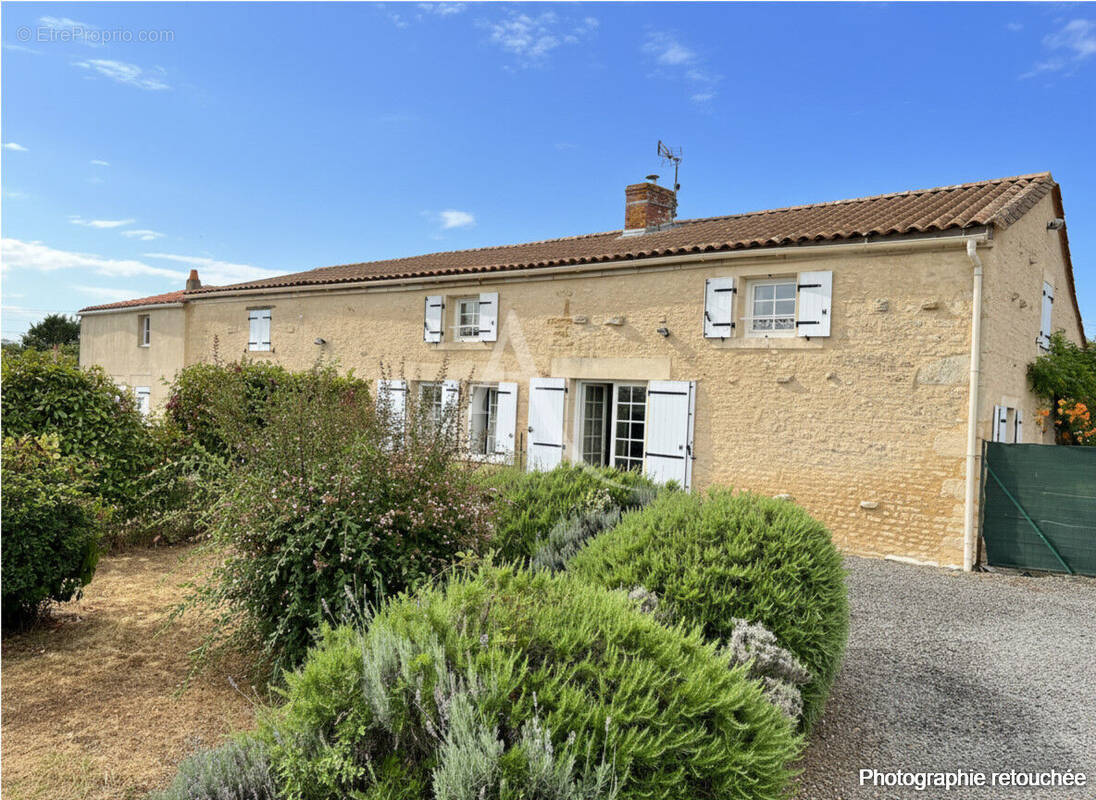 Maison à POUILLE