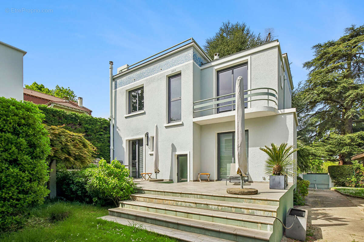 Maison à VAUCRESSON
