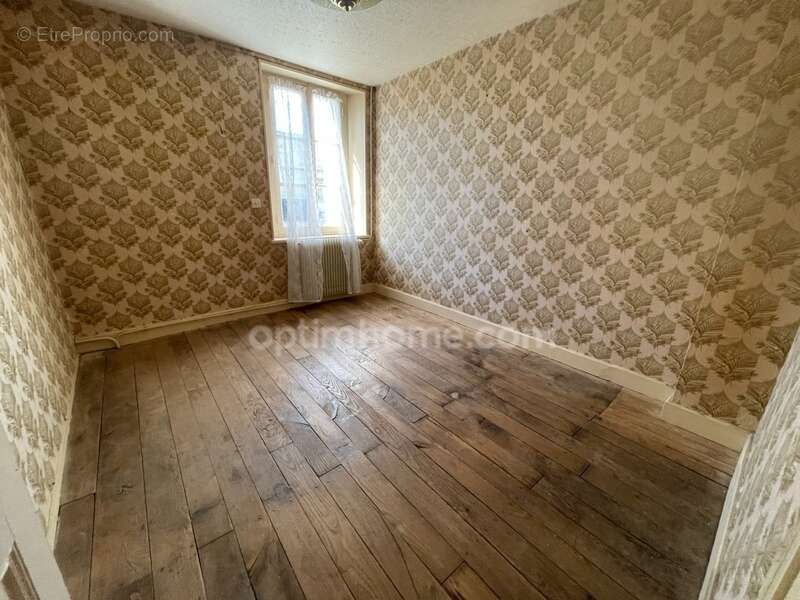 Maison à LA SOUTERRAINE