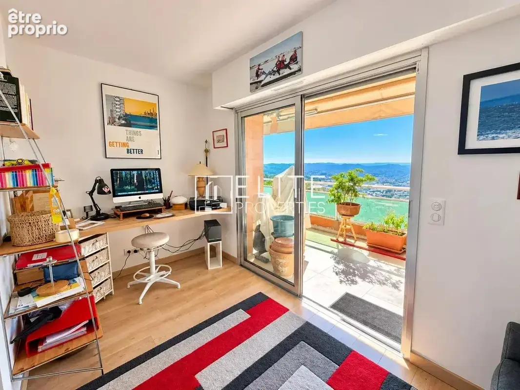 Toit-terrasse 4 pièces  de 139 m² entièrement rénové avec vue panoramique Mer, Montagne, ville – Grasse - photo 9