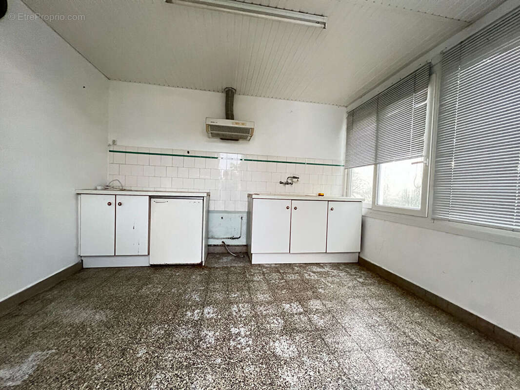 Sur 1 319 m² de terrain : Propriété Arvert - photo 11