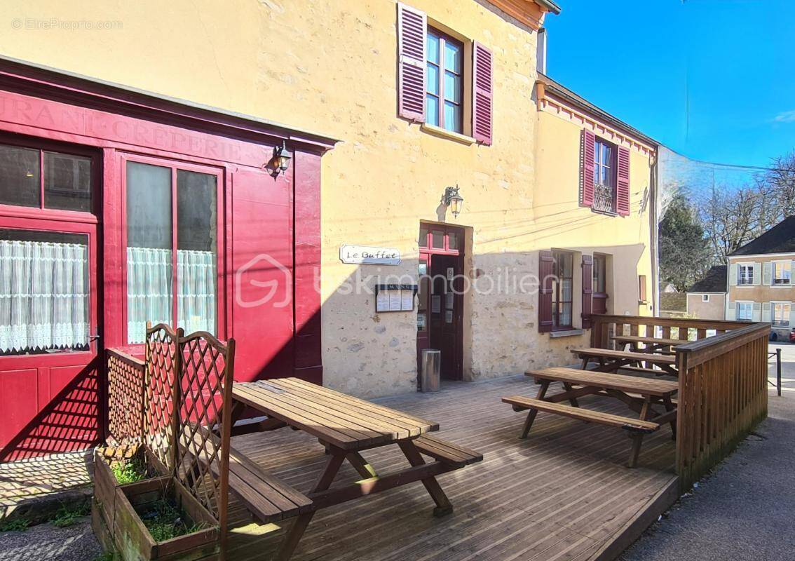 Commerce à CHAMARANDE